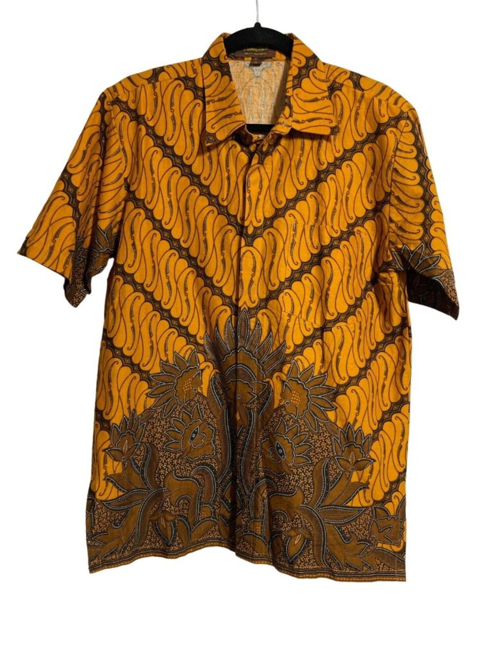 Danar Hadi Men's Solo Button Up Shirt Indonesia Hidden Buttons Short Sleeve M